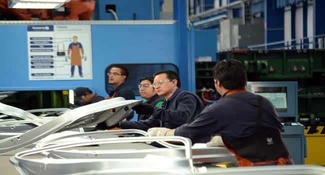 En industria automotriz de Puebla recortaron hasta 10% plantilla por bajas ventas en 2019