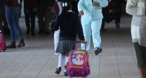 Profeco pone prueba 14 marcas de mochilas escolares; ¿Cuál es la mejor?