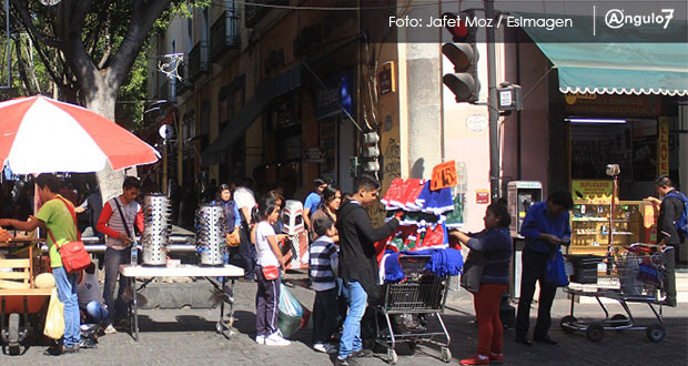 Ambulantes antorchistas invaden calles del Centro Histórico