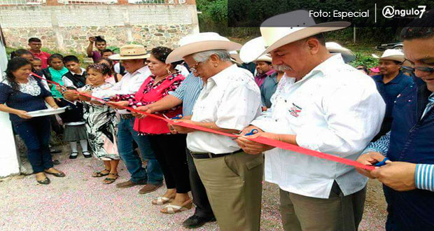 En Cuayuca, inauguran cancha techada y remodelan inspectoría