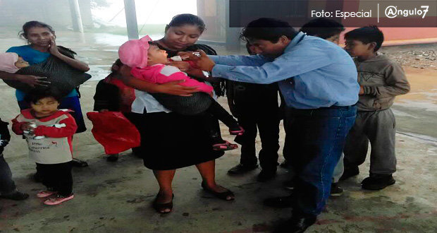Familias de Huitzilan reciben atención médica tras fuertes lluvias