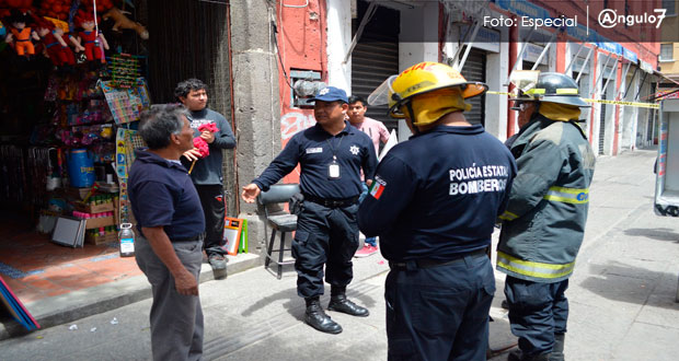 Más de mil policías trabajan en labores de rescate en Puebla