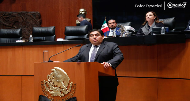 Partidos deben ceder dinero público; reforma es inviable: Barbosa