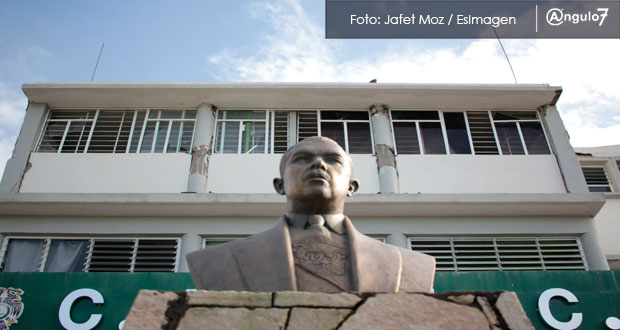 Con nostalgia, despiden al Centro Escolar de Izúcar, construido hace 62 años