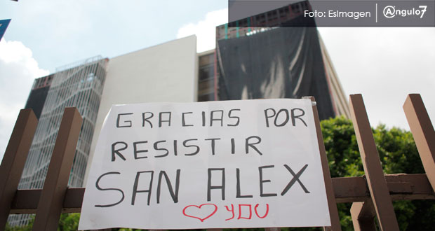Trabajadores dan el último adiós a hospital de San Alejandro