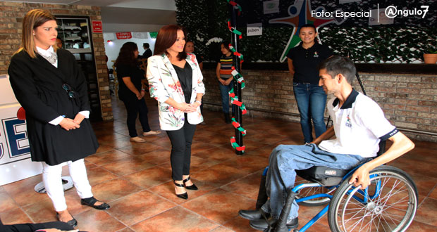 Sedif otorga 20 becas en ICEP a jóvenes con discapacidad