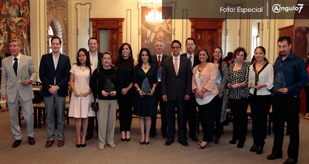 Ayuntamiento reconoce empresas responsables a favor de las mujeres