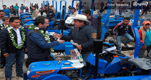 Gali entrega maquinaria y herramientas a pequeñas empresas