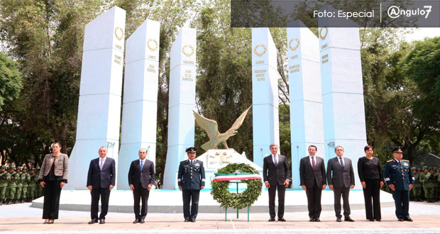 Con ceremonia, Gali recuerda gesta de Niños Héroes de Chapultepec