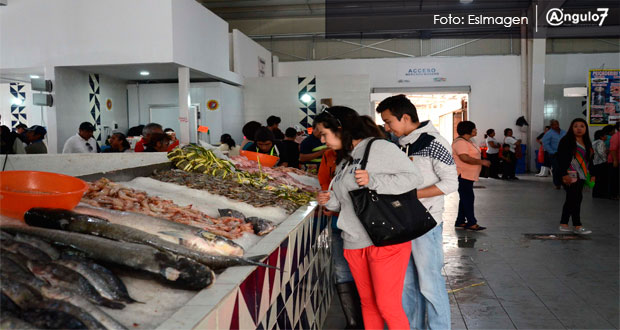 Homologarían cobros de locales en mercados de Sabores y Mariscos