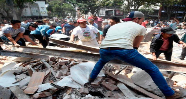 Suman 333 muertos en sismo; en CDMX acusan fraude inmobiliario