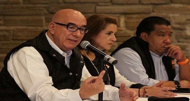 El lider de Movimiento Ciudadano, Dante Delgado y el dirigente estatal del Movimiento, Fernando Morales, encabezaron rueda de prensa.