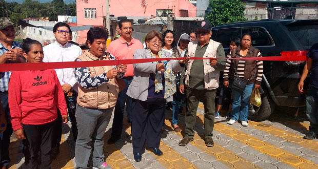 En Atlixco, inicia adoquinamiento de cerrada 26 Oriente