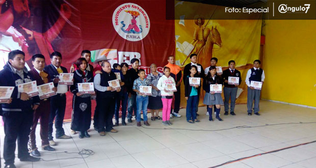 Participan 40 cantantes en Concurso de Voces de Zacapoaxtla