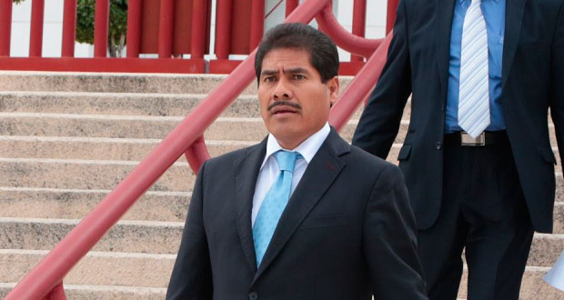Edil de Tecamachalco defiende viaje a Japón tras el sismo