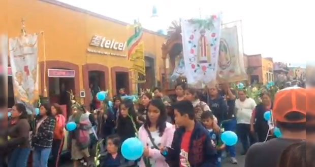 En procesión de Virgen de Los Remedios, piden recuperación tras sismo