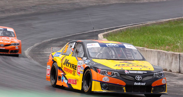 En Nascar, Fundación Carlos Slim entregará becas y computadoras