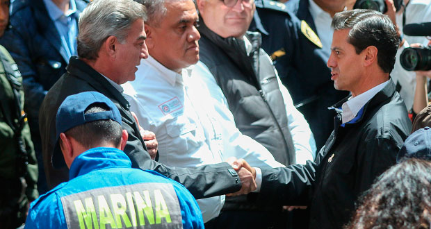 Gali asiste a entrega de reconocimientos a rescatistas nacionales
