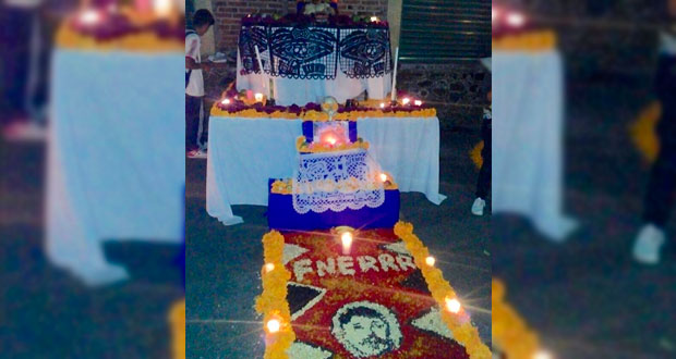 Fnerrr de Atlixco participa en concurso de ofrendas