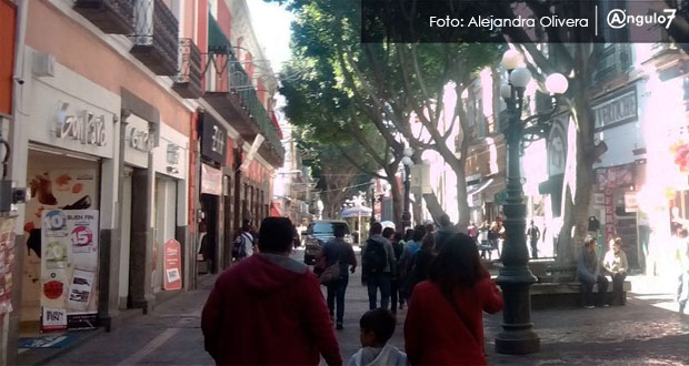 Pese a escepticismo sobre descuentos, poblanos buscan ofertas del Buen Fin