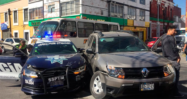 Patrullas de la Ssptm protagonizan dos choques en Puebla