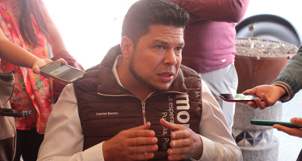 Biestro no ve competitivo a Cárdenas, pero le pide sumarse a Morena