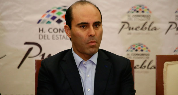 Aguilar abandonará el Congreso para hacer campaña con del PAN