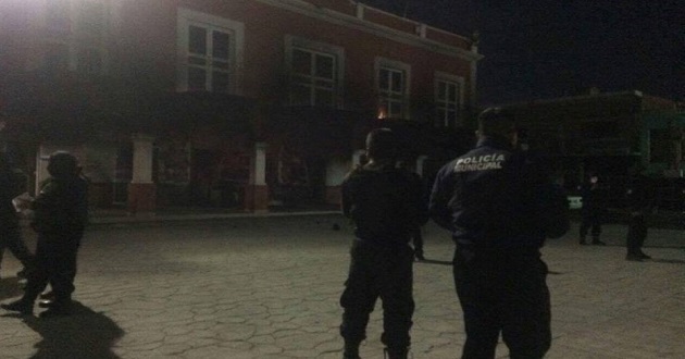 Policía municipal - Los-Reyes-Juárez