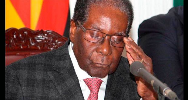 Renuncia el presidente de Zimbabue tras 37 años en el poder