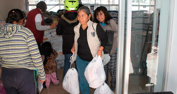 DIF de SPC entrega 1,910 apoyos alimentarios a 382 personas