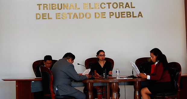 Alumnos de Derecho acuden al TEEP para ser “Magistrado por un día”