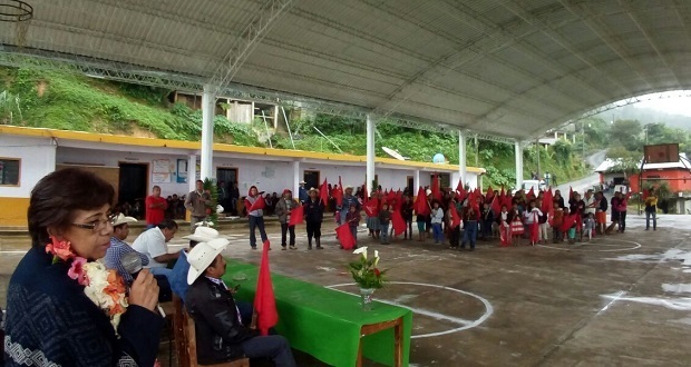 Techado plaza coyomeapan