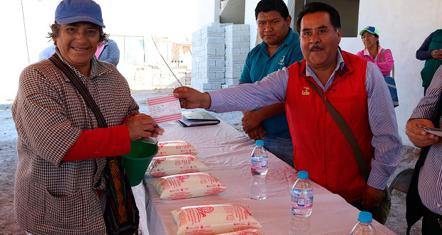 Inauguran lechería de Liconsa en Ocoyucan para más de 800 familias
