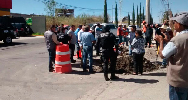 Comité de Agua de Momoxpan señala a Damián Momox por hostigamiento
