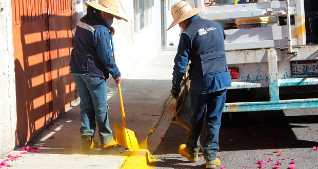 En colonia Motolinia, comuna de Puebla mejora servicios públicos