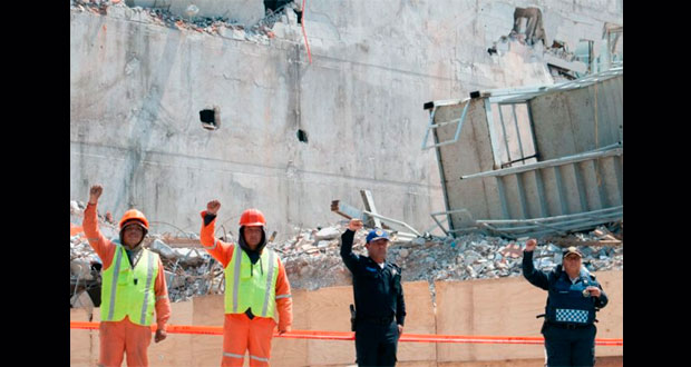 En predio de edifico caído en CDMX, memorial a víctimas de sismo