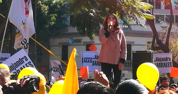 Alejandra Barrales es precandidata del PRD por jefatura de CDMX