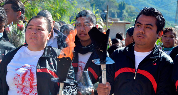 Antorcha realiza carrera guadalupana en honor a Hernández Pasión