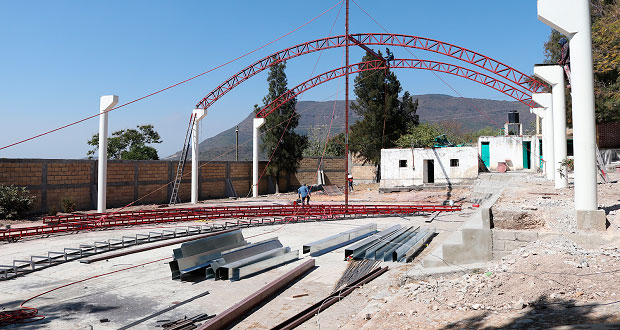 Comuna de Ocoyucan invierte 1.4 mdp en techado de primaria