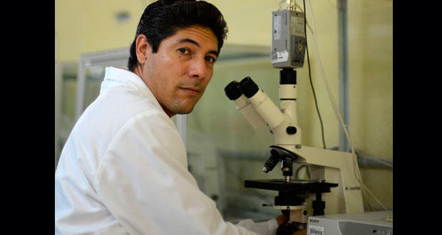 Farmacéuticos deben dar seguimiento a pacientes: experto de BUAP