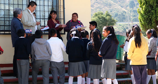 Adolescentes reciben orientación sobre sexualidad en Ocoyucan