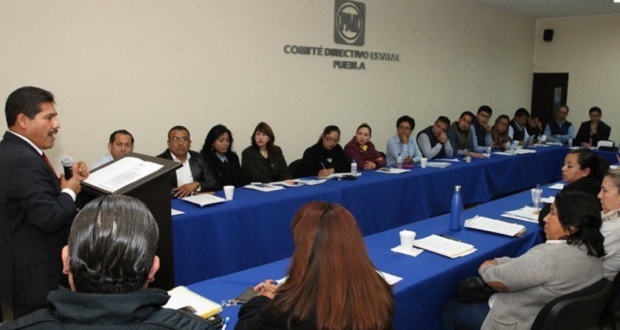 Edil de Tecamachalco promete dar disculpa pública a regidoras para librar sanción del PAN. Foto: Twitter/@PANPUEBLA