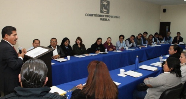 Edil de Tecamachalco promete dar disculpa pública a regidoras para librar sanción del PAN. Foto: Twitter/@PANPUEBLA