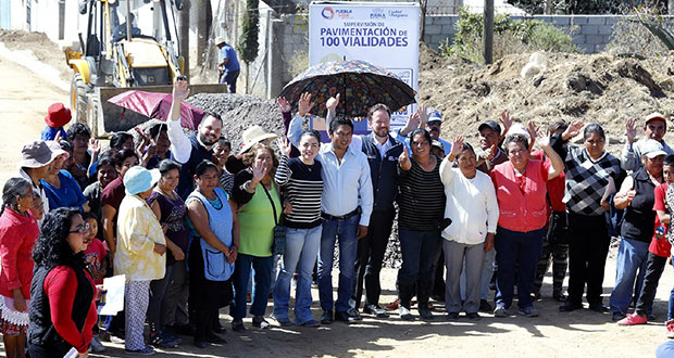 Banck y vecinos de La Resurrección dan inicio a pavimentaciones