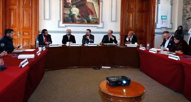 Luis Banck y consejo consultivo acuerdan estrategias para impulsar turismo en Puebla. Foto: Especial.