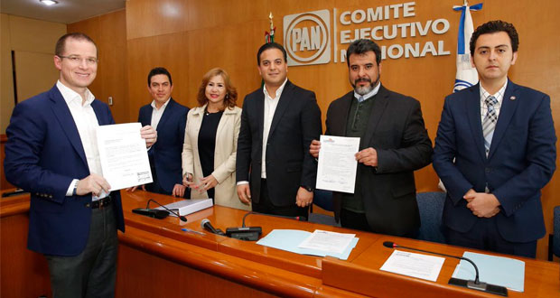 Anaya es precandidato del Frente a la Presidencia
