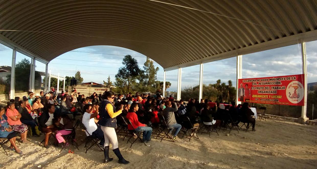 Construyen cancha de usos múltiples en Tehuacán