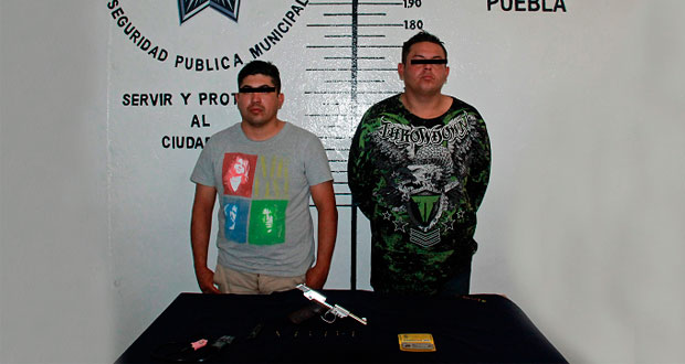 Detienen a dos por portación de arma en San Pedro Cholula