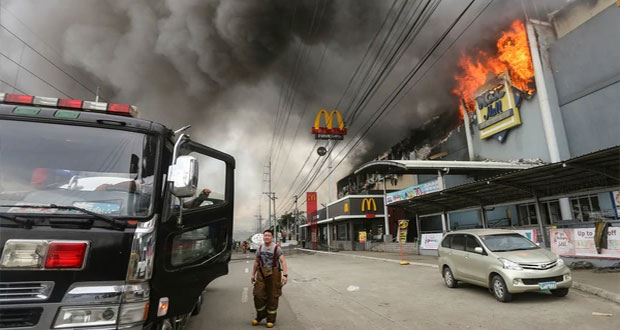 Incendio y tormenta tropical en Filipinas dejan más de 200 muertos