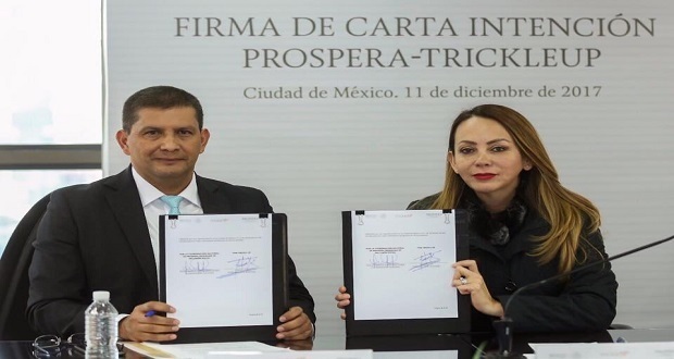 Prospera firma carta para combatir pobreza en Oaxaca y Veracruz